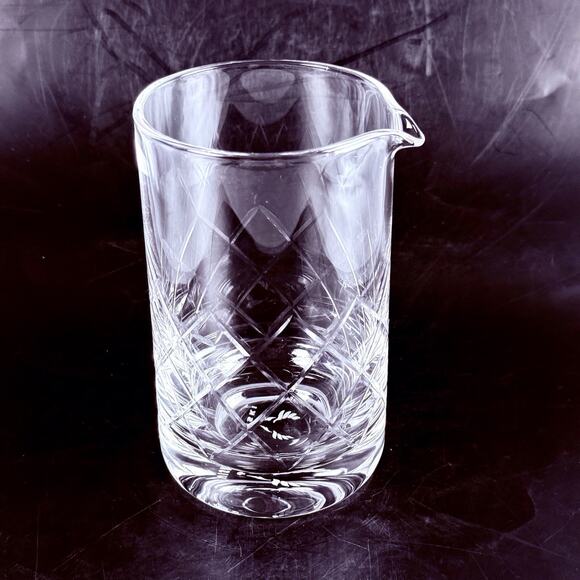 Etched Diamond-Cut Cocktail Mixing Beaker Glass With Pour Spout VISKI Crystal - Picture 2 of 7
